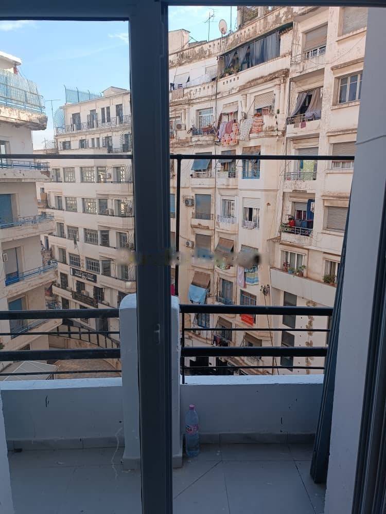 Location Appartement F3 Alger-Centre