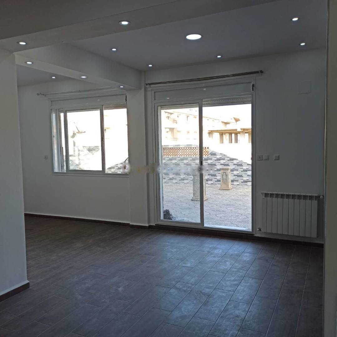 Location Niveau de villa F4 Bordj El Bahri