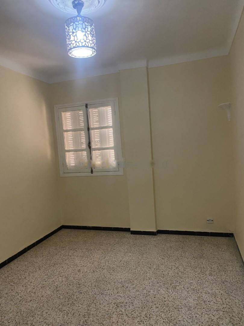 Location Appartement F4 Kouba