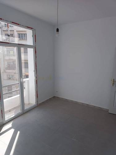 Location Appartement F3 Alger-Centre