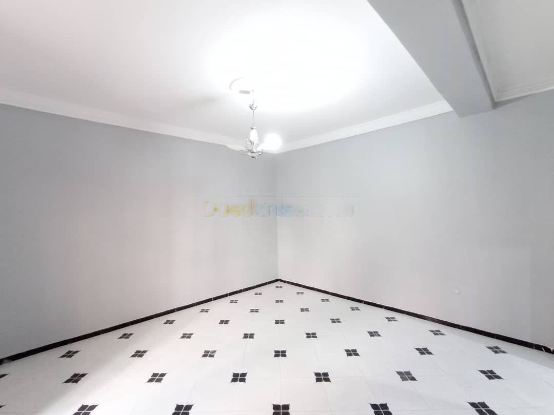 Location Niveau de villa F4 Bab Ezzouar