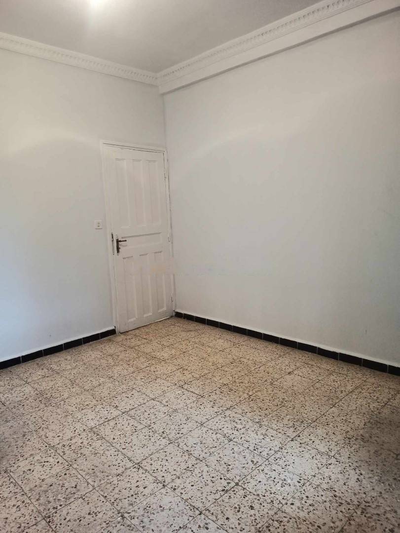 Location Niveau de villa F3 Bir Mourad Rais