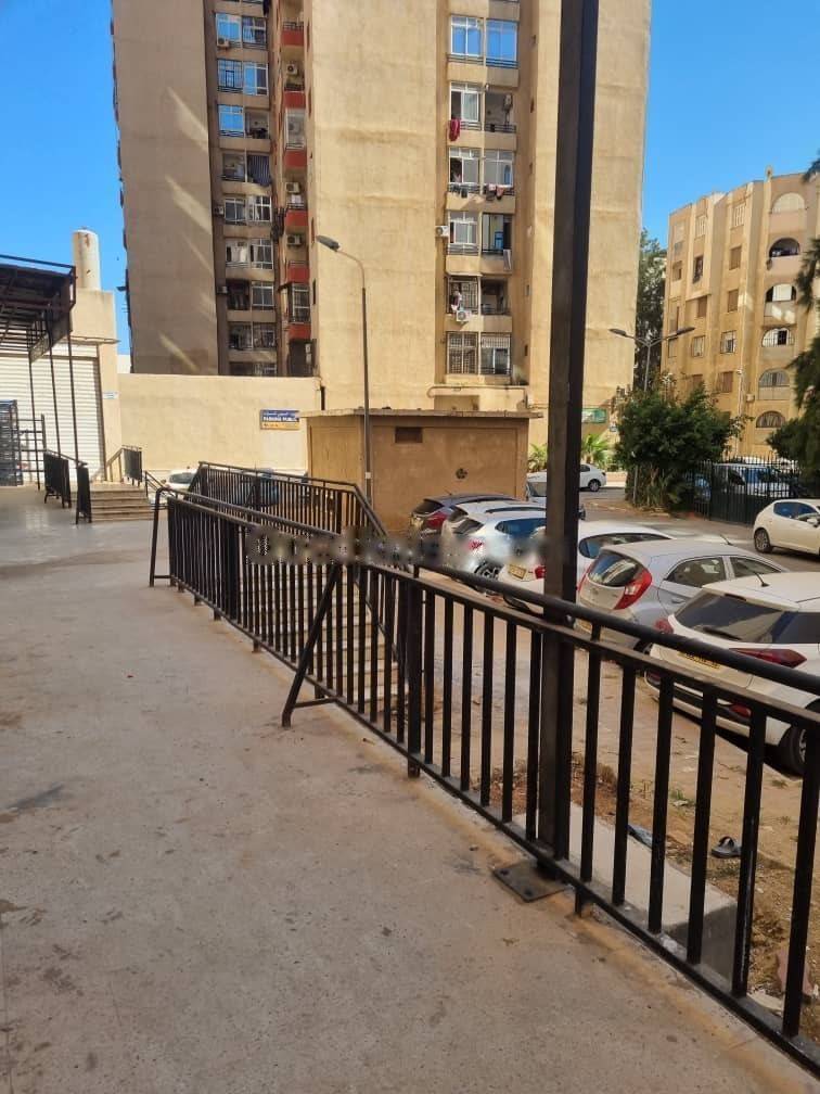 Vente Local Bab Ezzouar