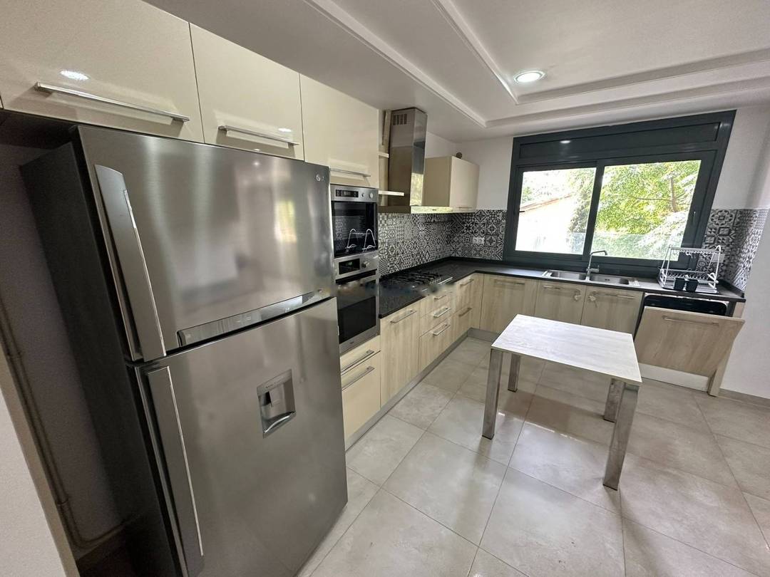 Location Appartement F5 Bir Mourad Rais