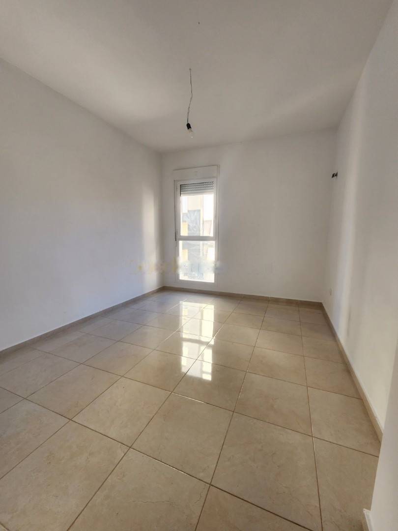 Location Appartement F4 Birkhadem