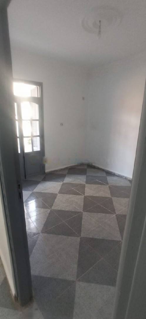 Location Niveau de villa F3 Ouled Fayet