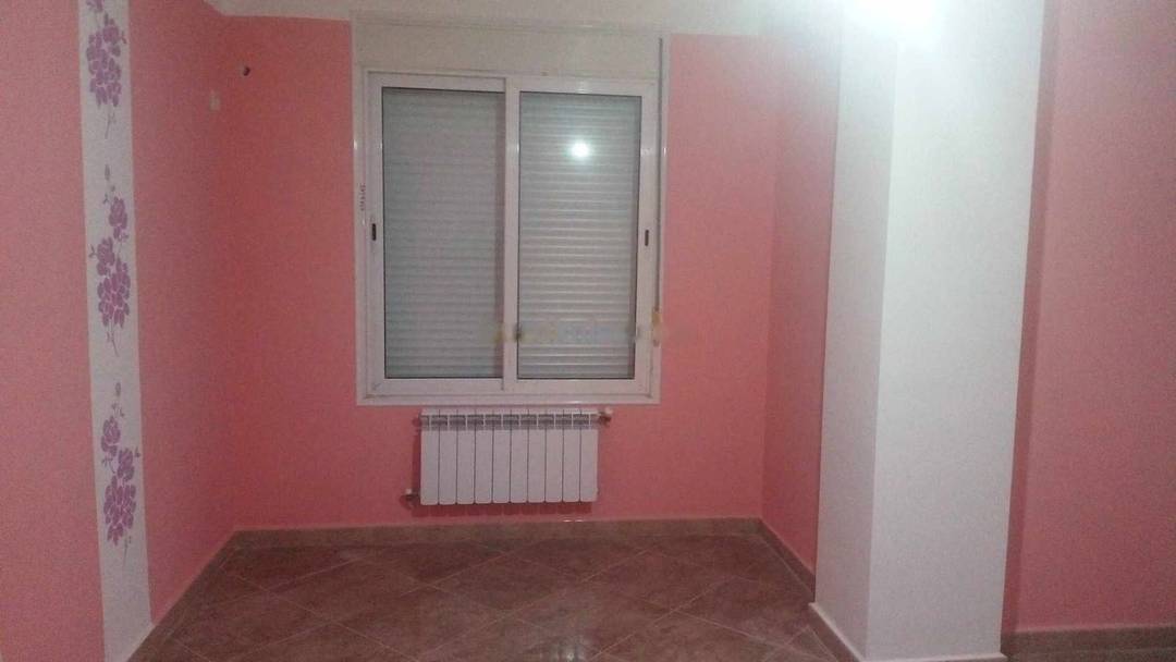 Location Appartement F4 Souidania