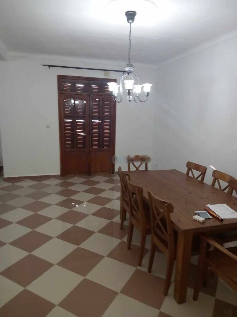 Location Niveau de villa F3 Ain Benian