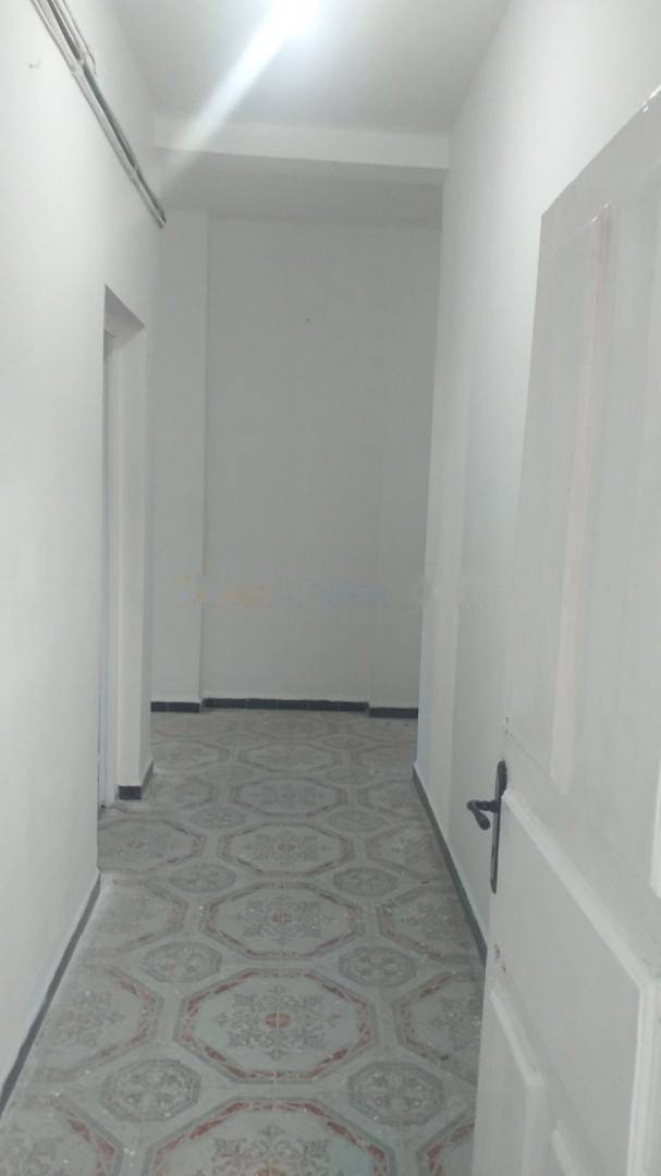 Location Appartement F4 Rouiba