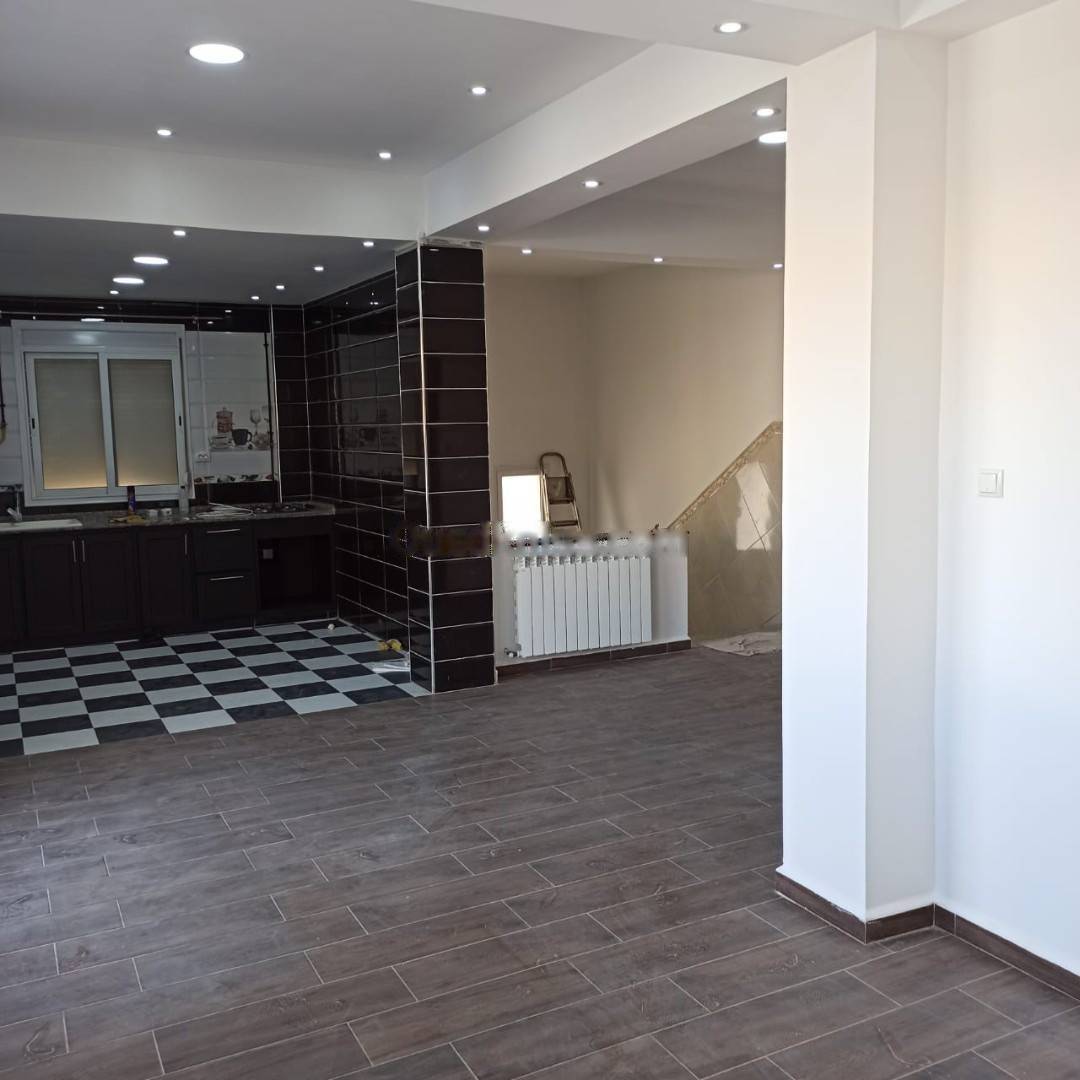 Location Niveau de villa F4 Bordj El Bahri
