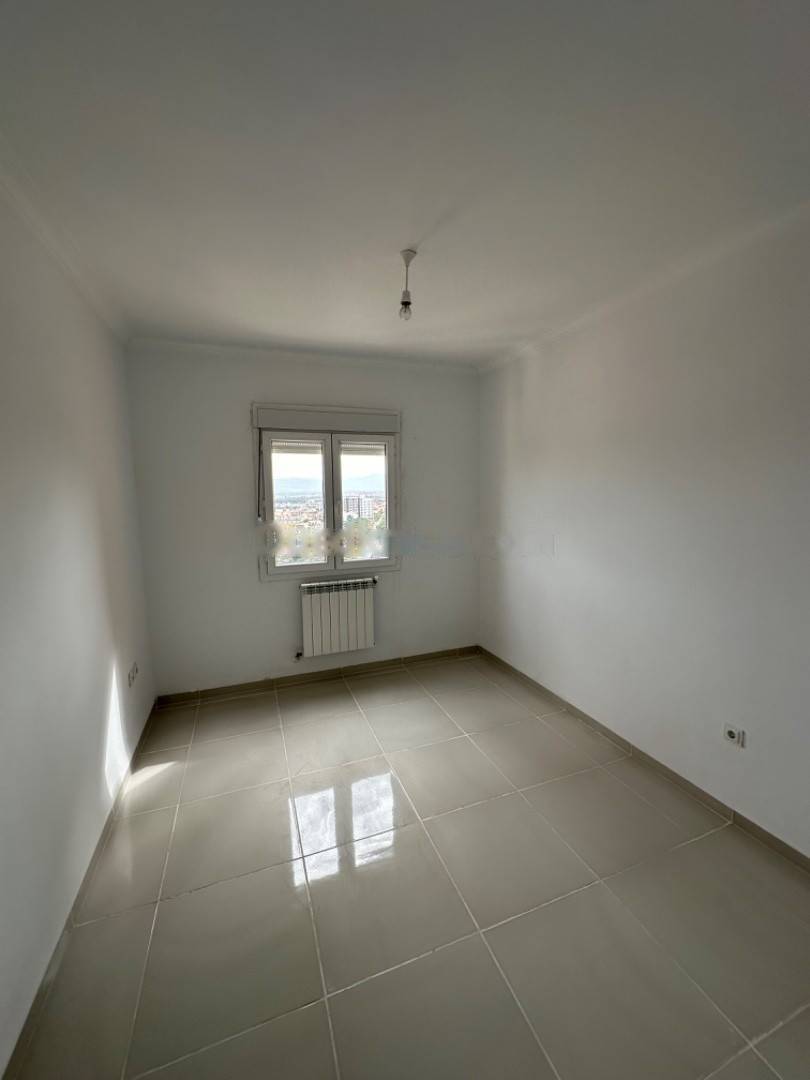 Location Appartement F4 Kouba