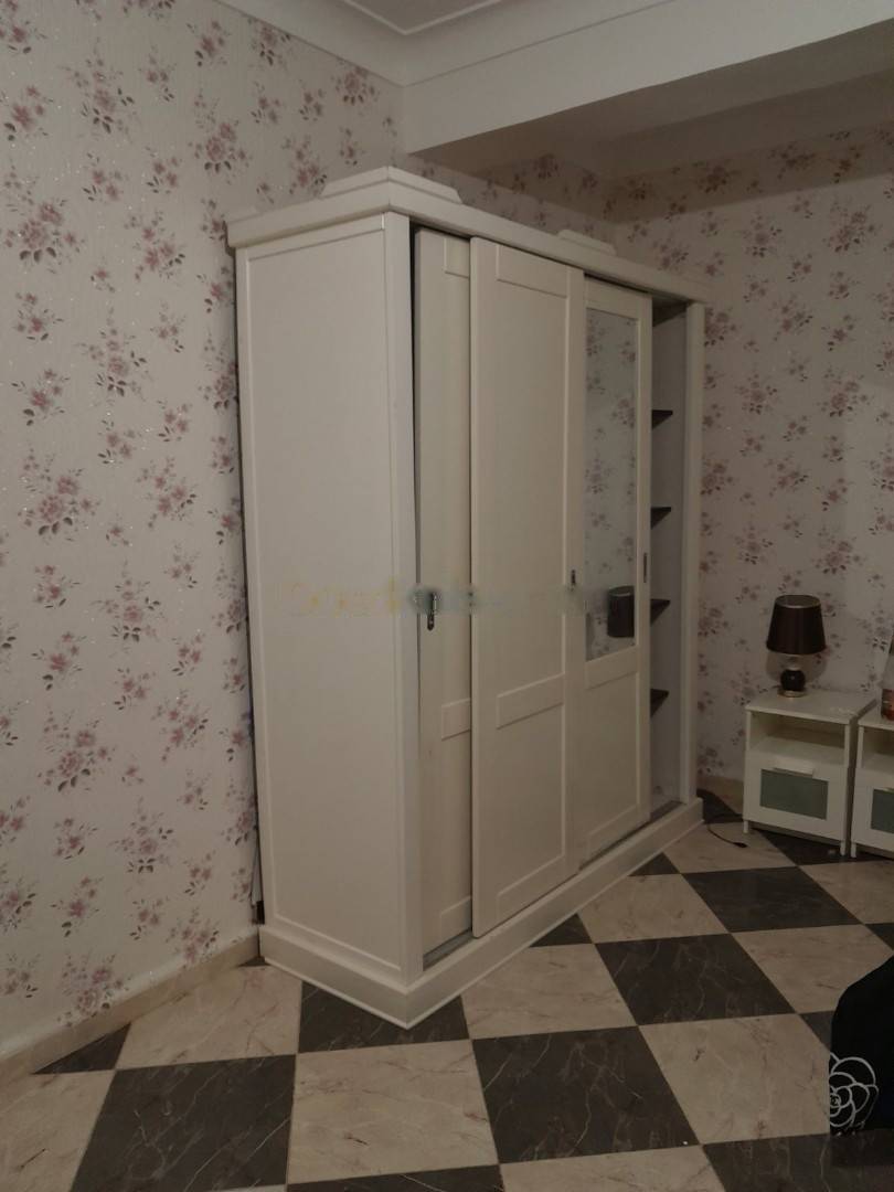 Location Niveau de villa F4 El Marsa
