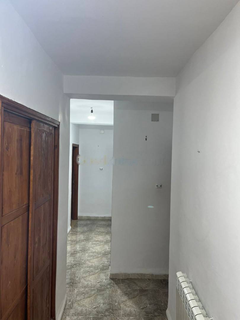 Location Appartement F4 Rouiba