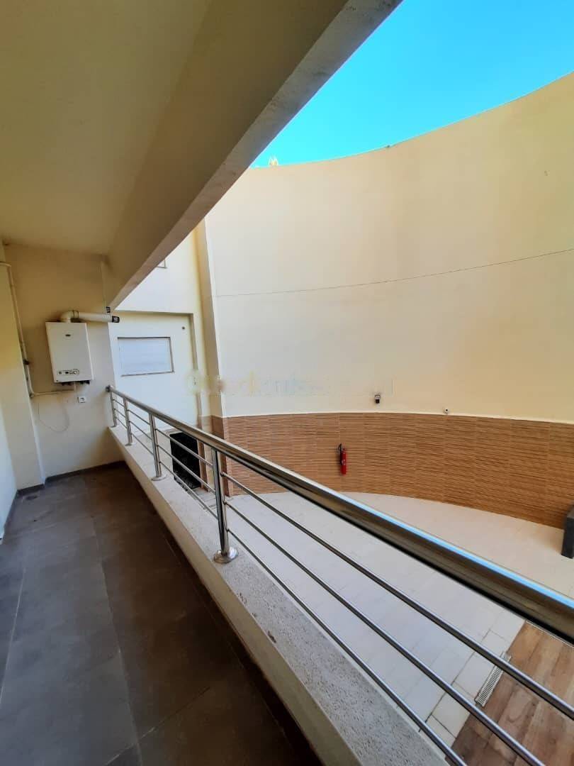 Location Appartement F4 Hydra