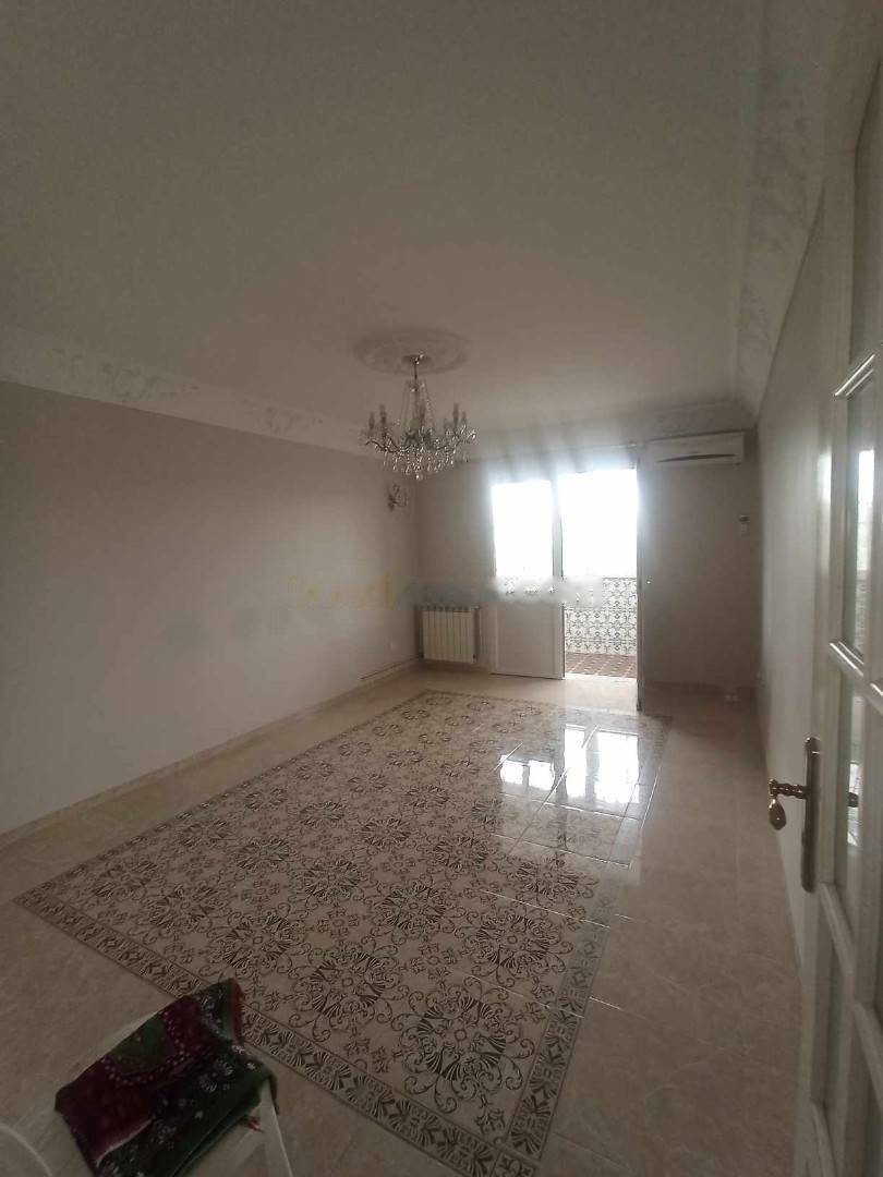 Location Appartement F5 Saoula