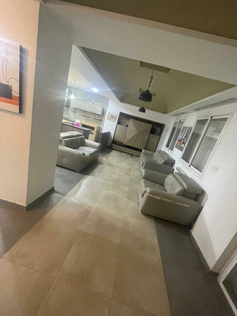 Location Appartement F4 El Achour