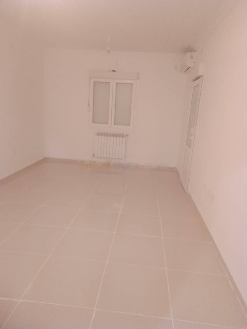 Location Appartement F4 Kouba