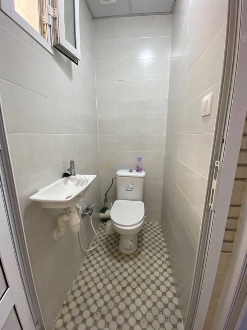 Location Appartement F3 Birkhadem