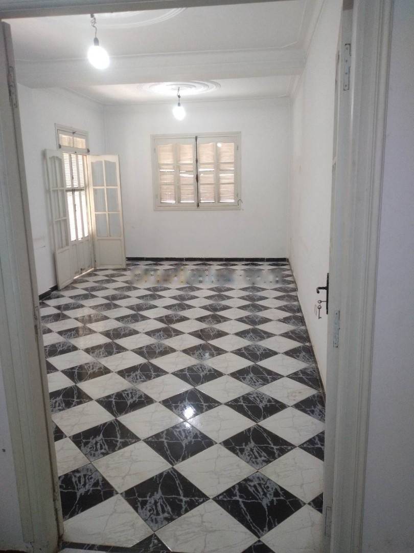 Location Niveau de villa F4 Djasr Kasentina