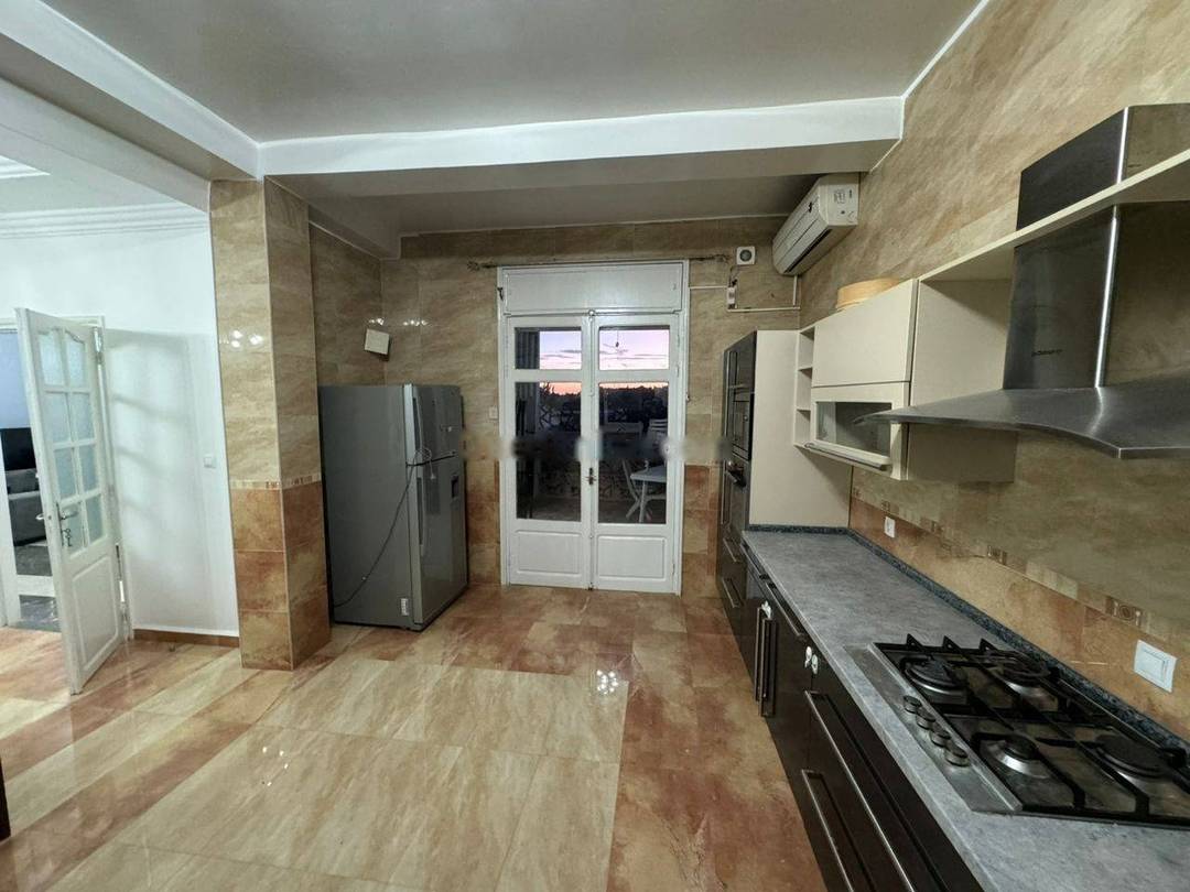 Location Appartement F4 Hydra