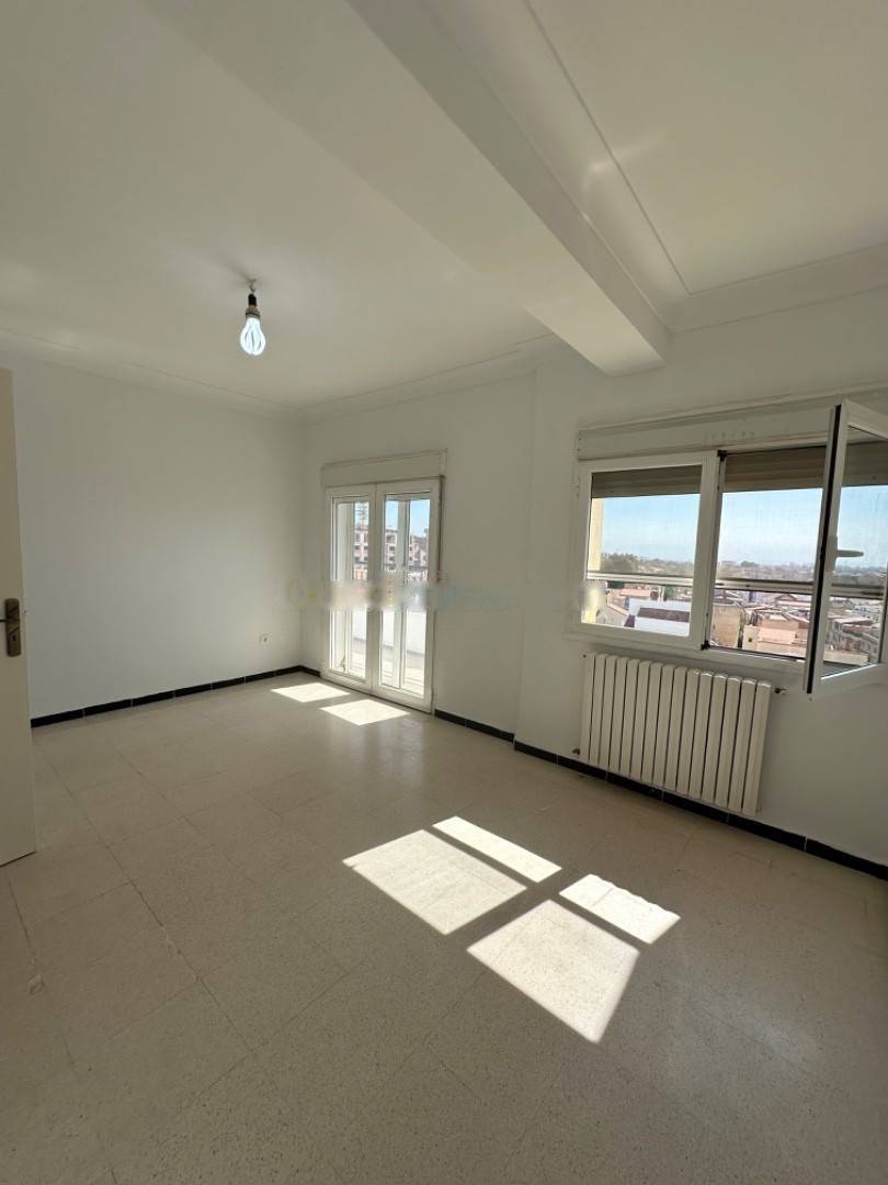 Location Appartement F4 Bir Mourad Rais