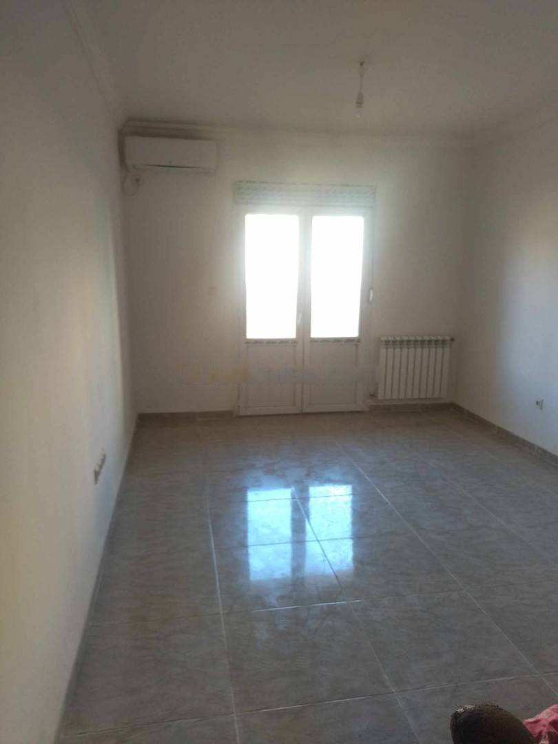 Location Appartement Mahelma