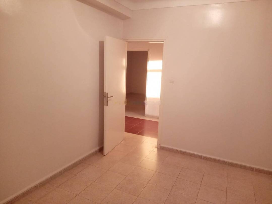 Location Appartement F4 El Achour