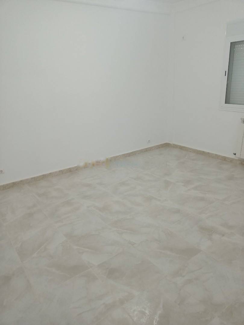 Vente Appartement F4 Souidania