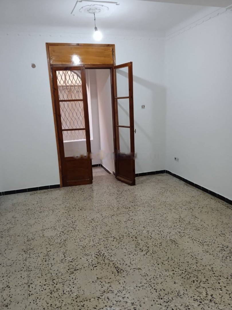 Location Niveau de villa F3 Dar El Beida