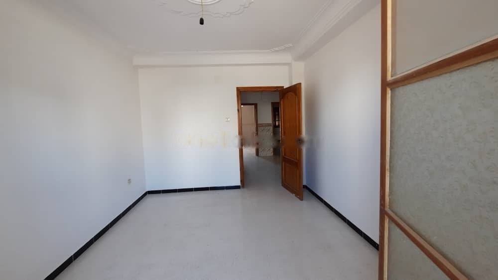 Location Niveau de villa F4 Djasr Kasentina