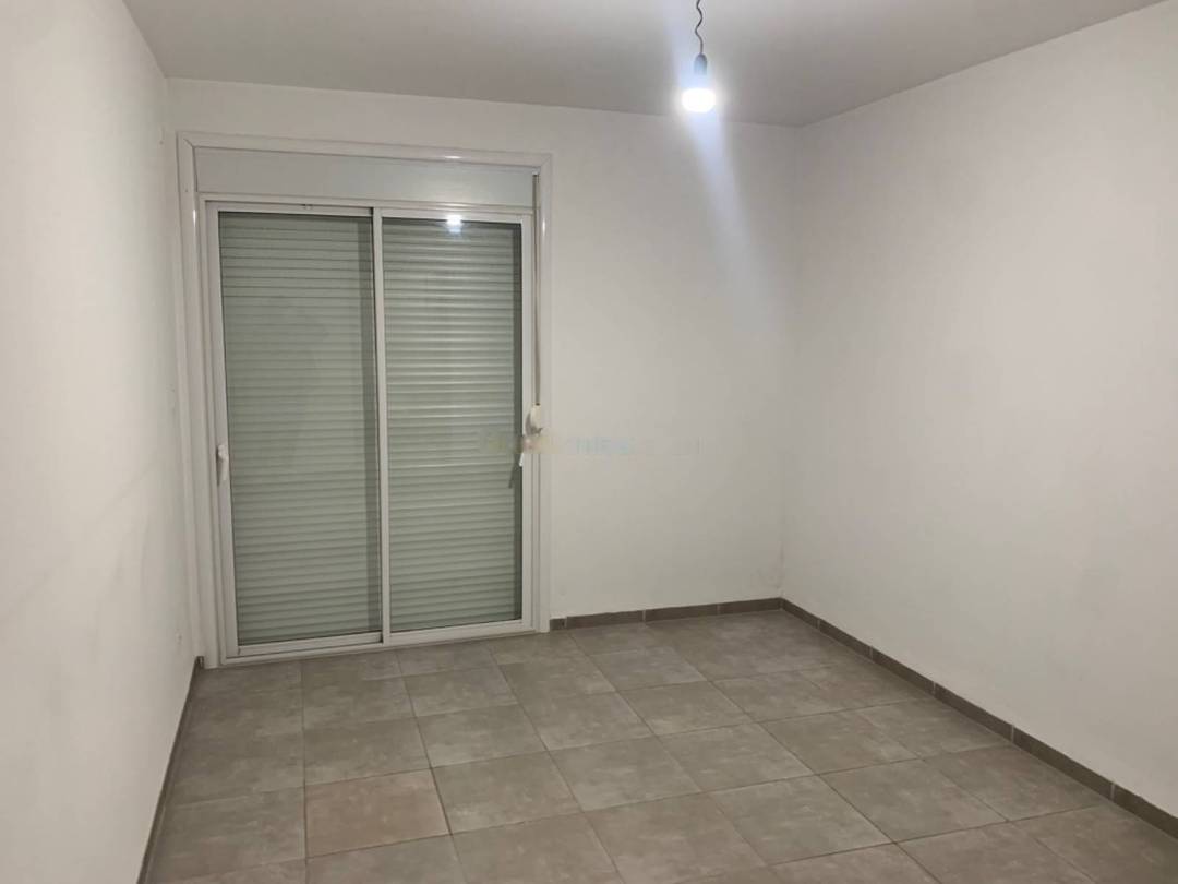 Location Appartement F3 Birkhadem