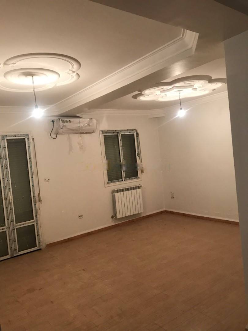 Location Niveau de villa F3 Rouiba