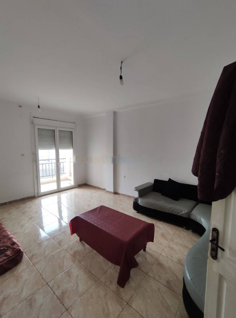 Location Appartement F4 Zeralda