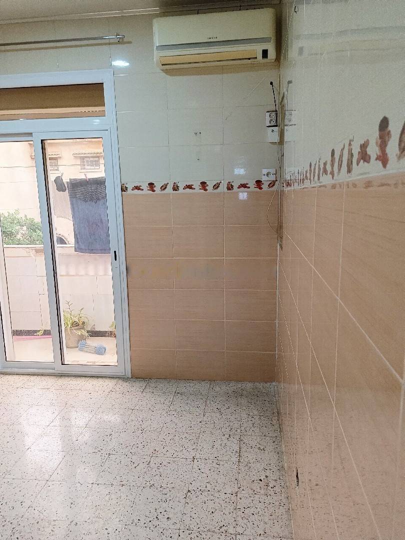 Location Niveau de villa F3 Dar El Beida