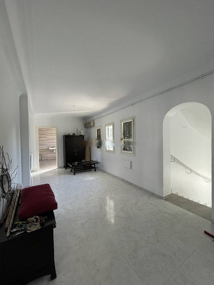 Location Niveau de villa F4 El Biar