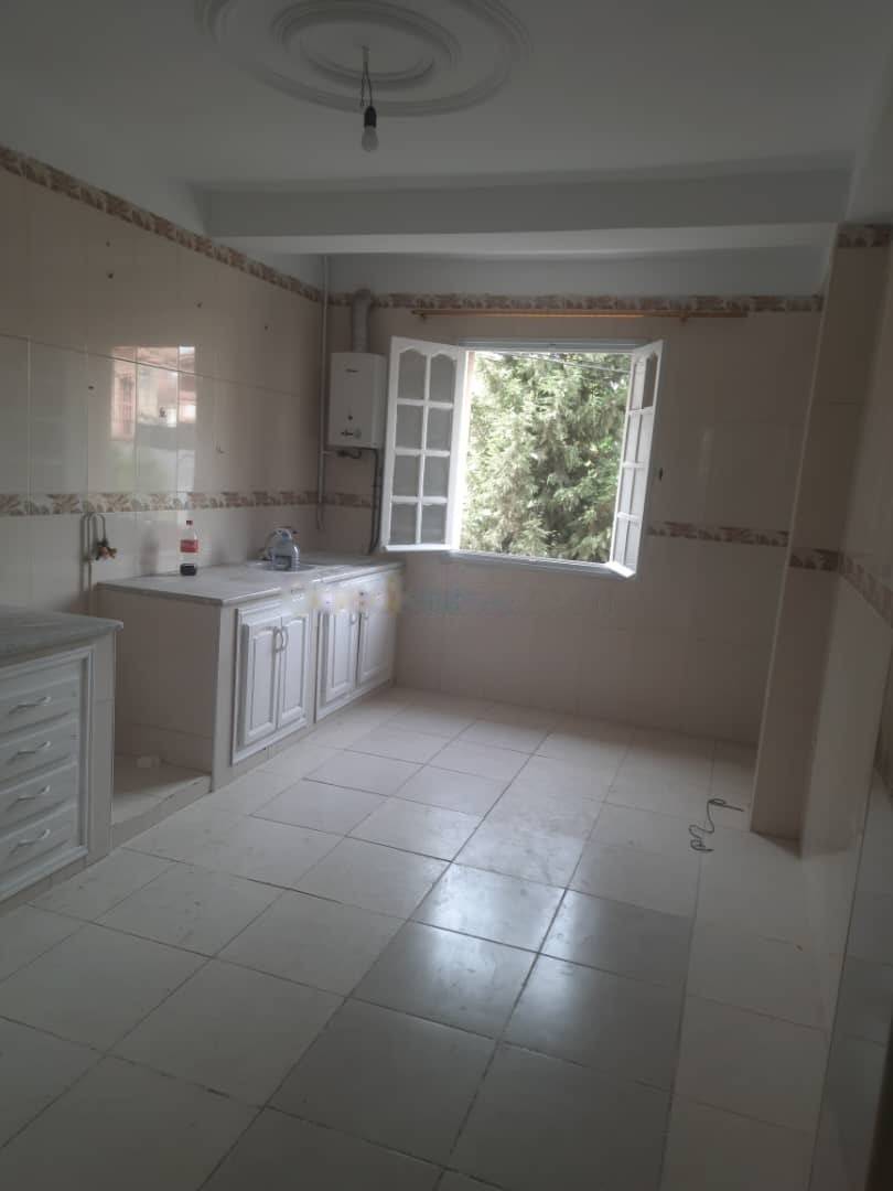 Location Niveau de villa F5 Birkhadem