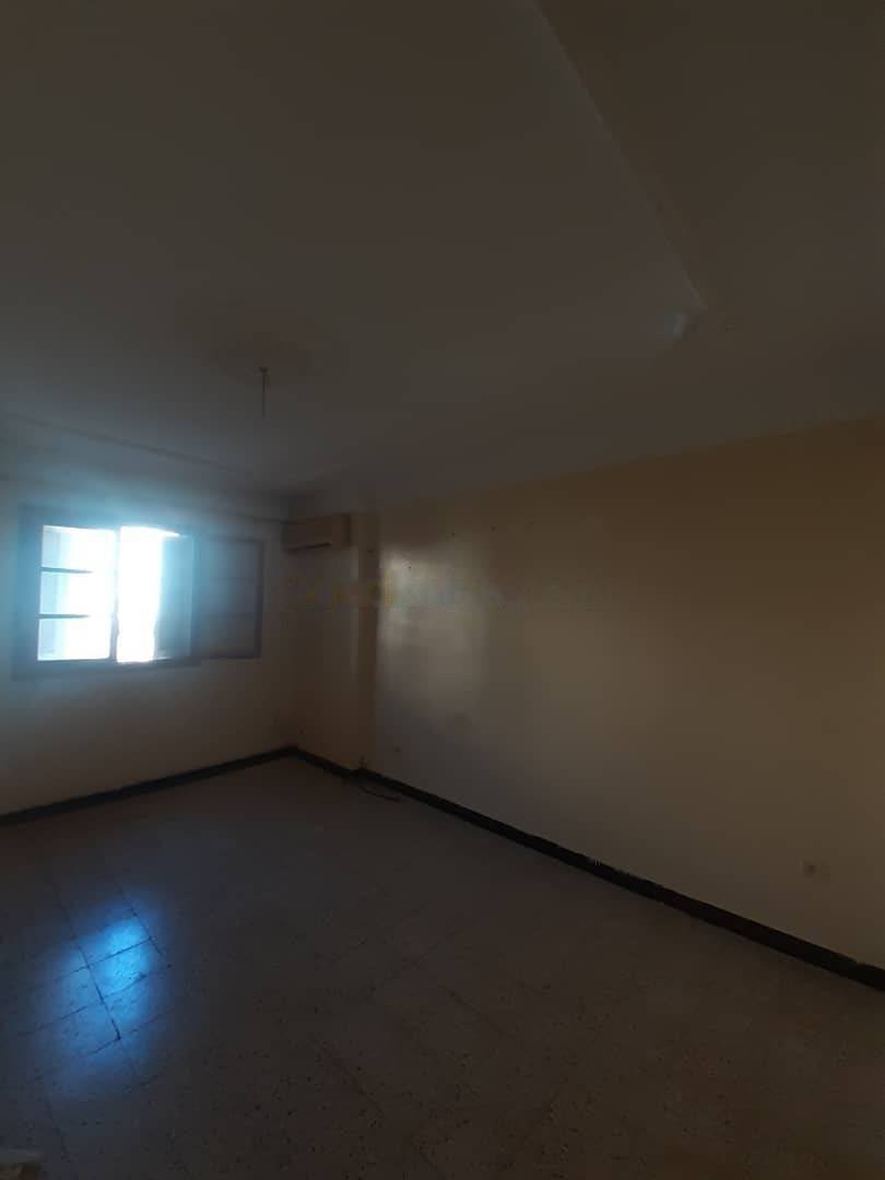 Location Appartement F4 Bordj El Bahri