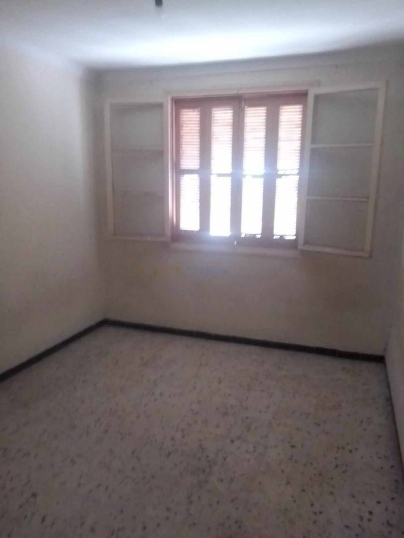 Location Appartement F5 Bab Ezzouar