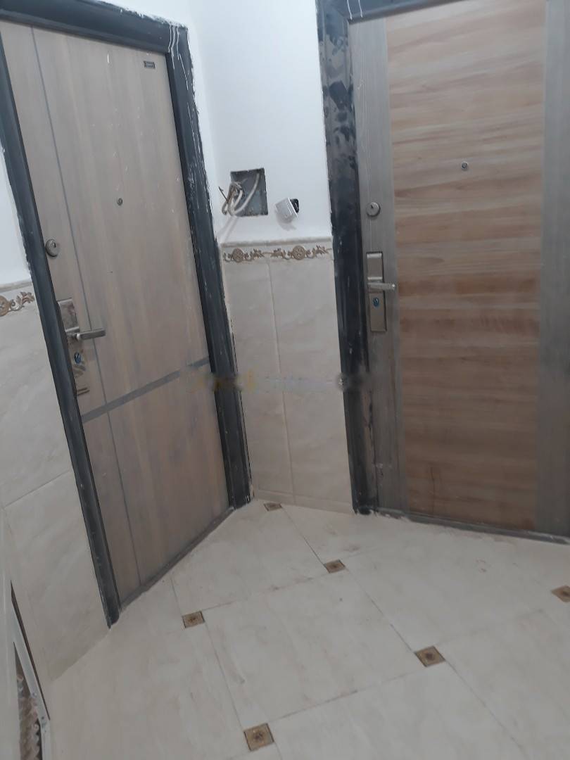 Location Appartement F2 Baraki