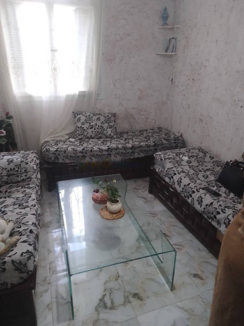 Location Appartement F2 Djasr Kasentina