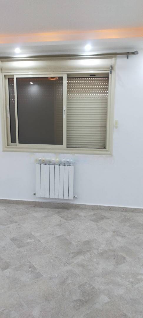 Location Appartement F4 Dely Ibrahim