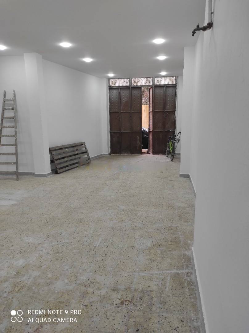 Location Local F1 Kouba