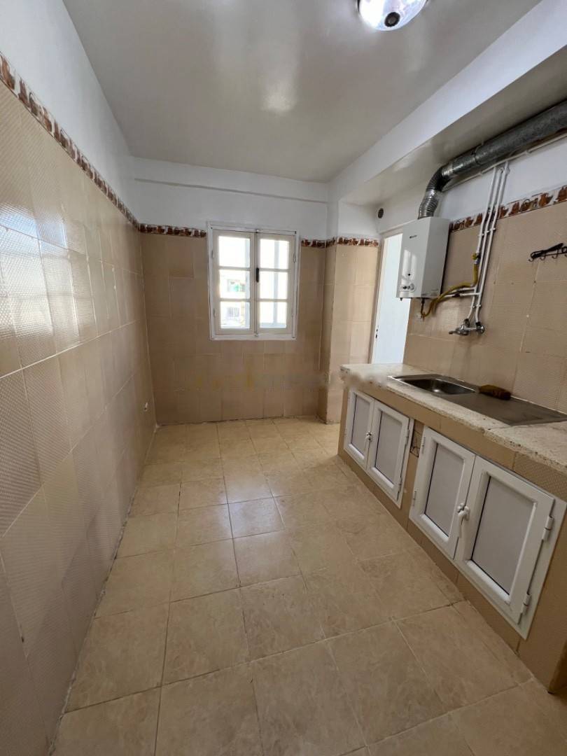 Location Appartement F3 Birkhadem