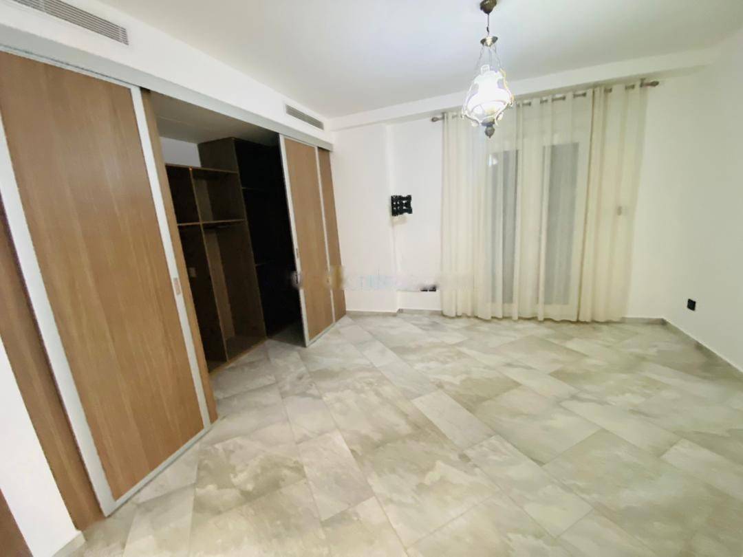 Location Appartement F4 Ben Aknoun