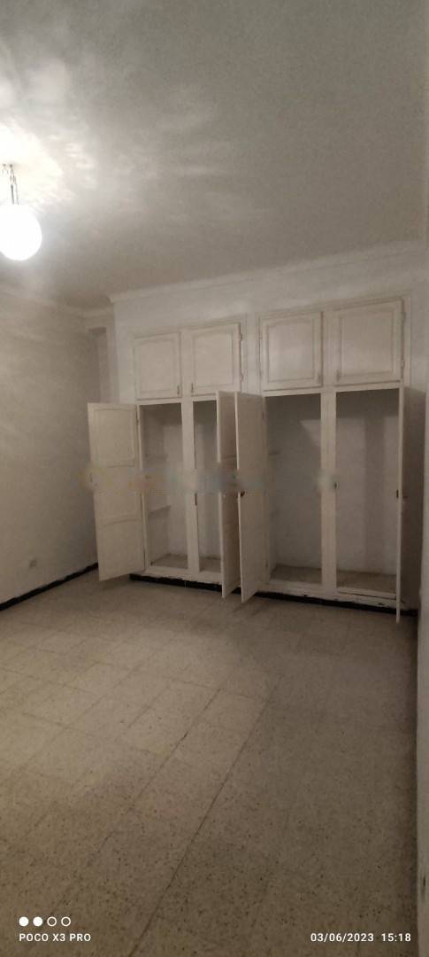 Location Niveau de villa F3 Bordj El Bahri