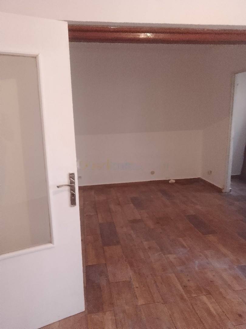 Location Appartement F3 Djasr Kasentina