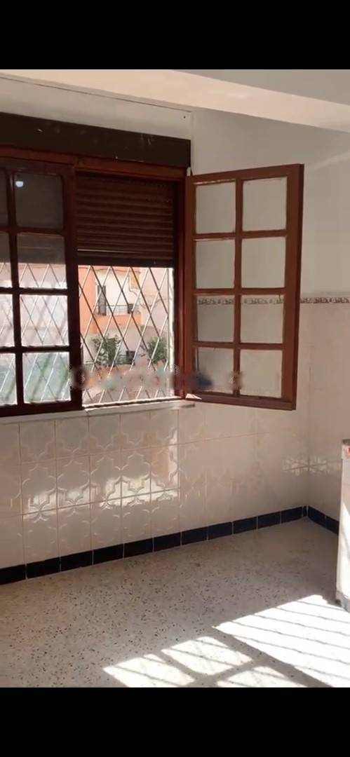 Location Appartement F03 Bouzareah