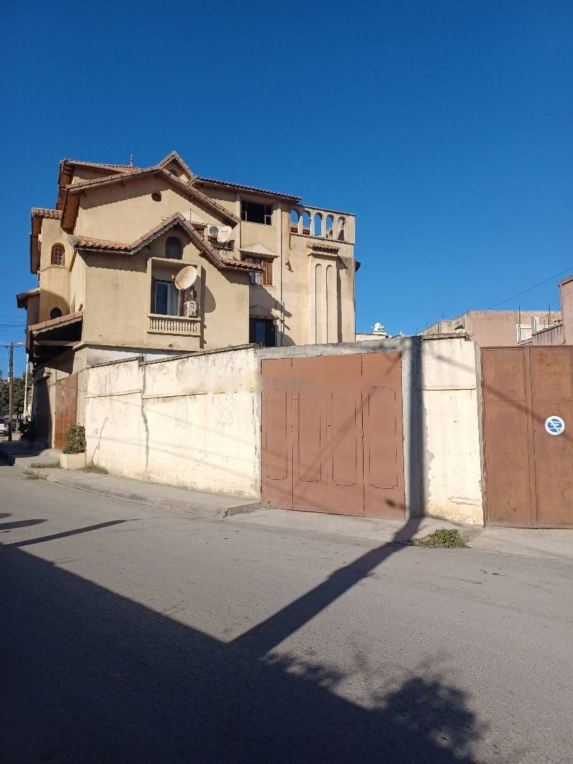 Vente Villa F13 Djasr Kasentina