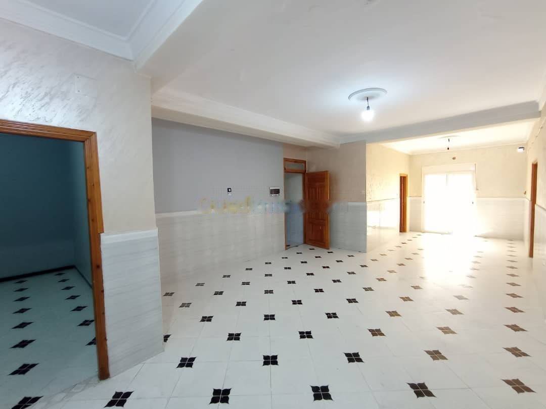 Location Niveau de villa F4 Bab Ezzouar