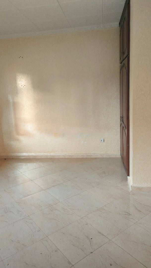 Location Niveau de villa F2 Bouzareah